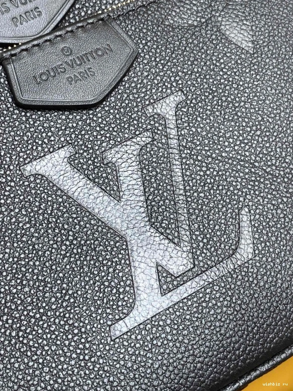 WIS VUITTON MULTI LOUIS POCHETTE ACCESSOIRES 0826